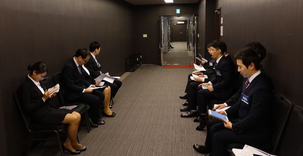 10.일본현지 면접